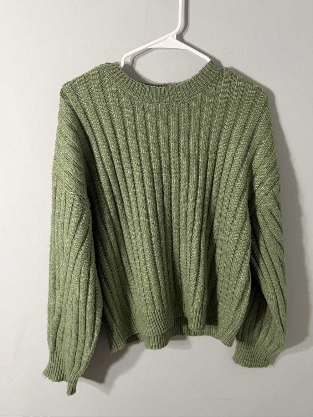 Francesca’s Olive Green Ribbed Crewneck Sweater - Women